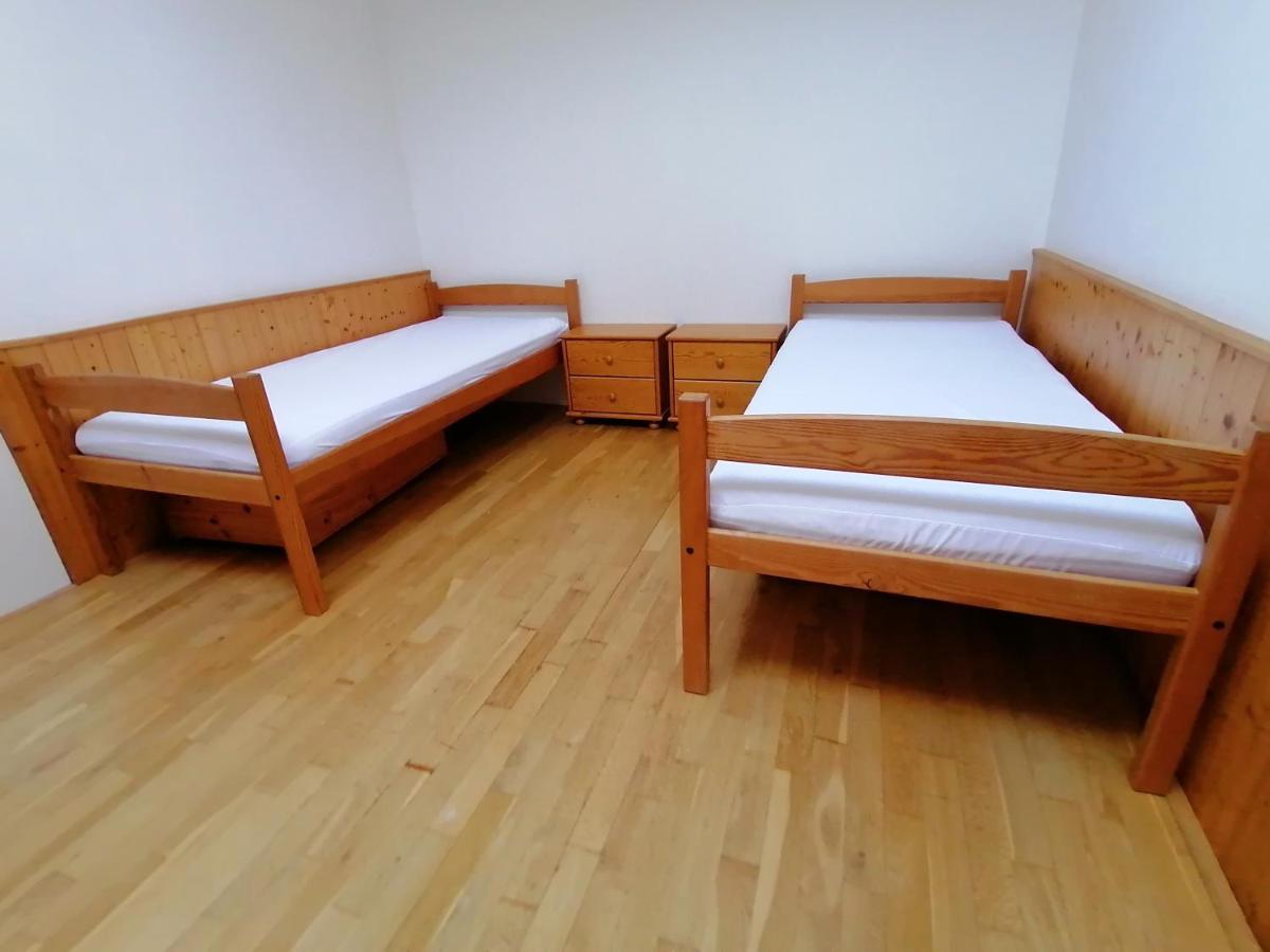 Pod Strechou Apartment Svoboda nad Upou Bagian luar foto
